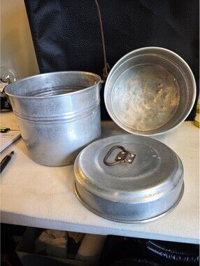 Vintage Mirro Aluminum Worker Lunch Pail With Insert Lid Bail Handle USA
